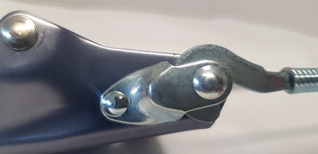 Voile 3-Pin Cable Front Sidecover rivets