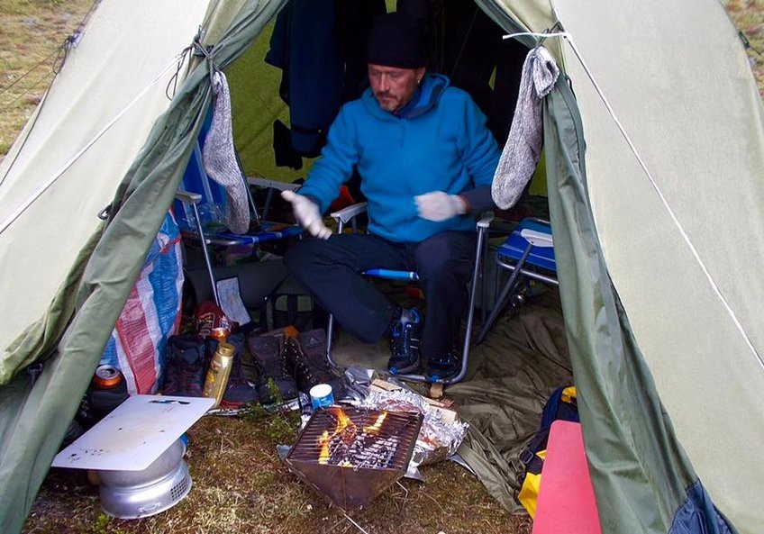 Barbecue Barbiq : portable, pliable et réutilisable en acier inoxydable.