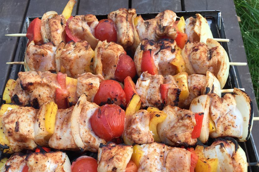 Barbecue Barbiq : portable, pliable et réutilisable en acier inoxydable.