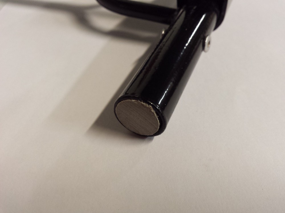 Skier shaft reinforced