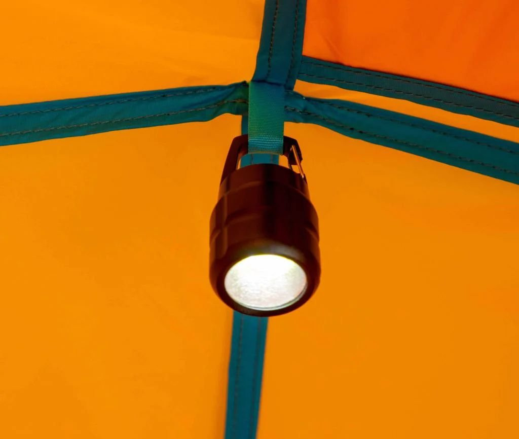 Tente de douche portative pour le bivouac et camping Nemo Heliopolis