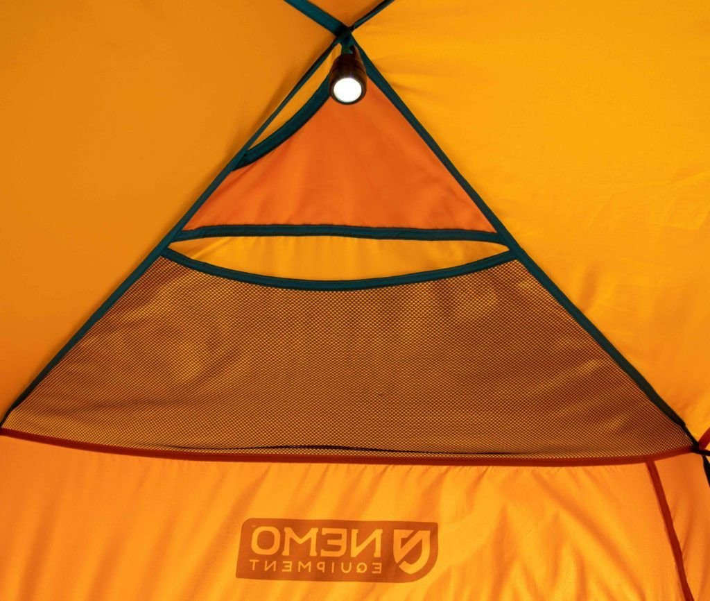 Tente de douche portative pour le bivouac et camping Nemo Heliopolis