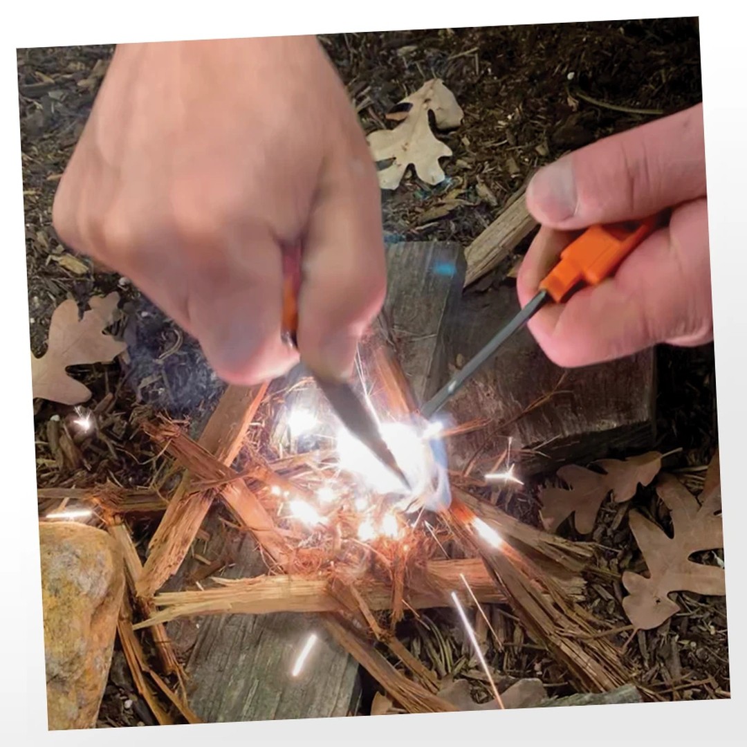 Hache De Survie BSH N-752B - Couteau, Marteau, Allume-feu Et Sifflet Intégrés - Pour Randonnée & Camping