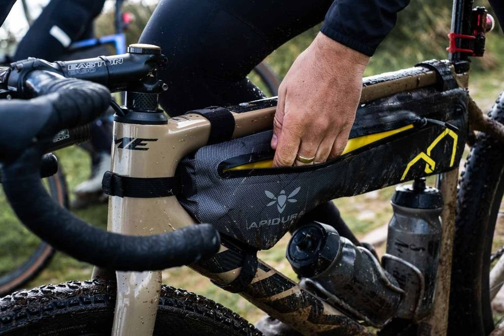 Sacoche de cadre Apidura Expedition Compact Frame Pack