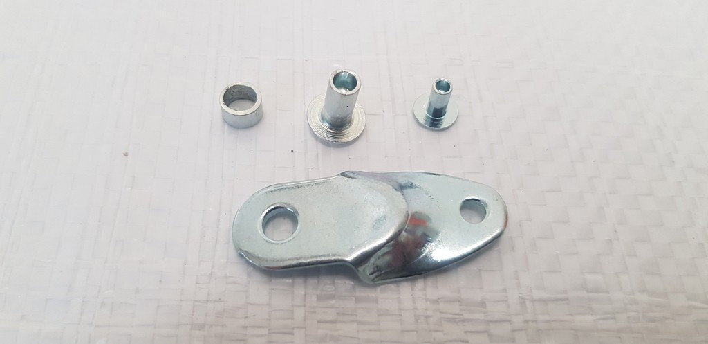 Voile 3-Pin Cable Front Sidecover rivets