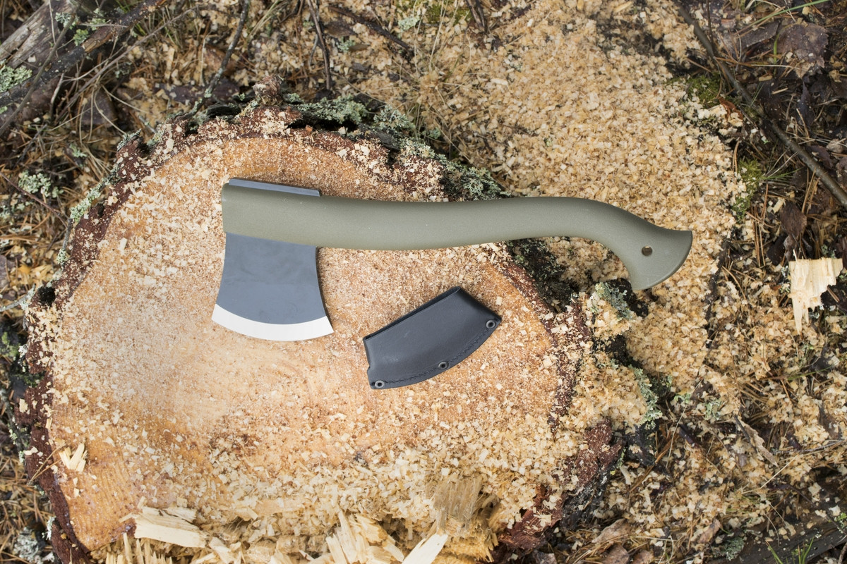 Hache de camp Morakniv Lightweight Axe camping, bushcraft, survie