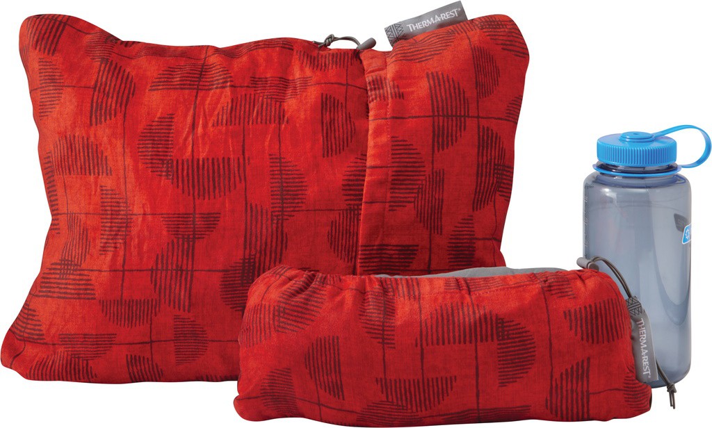 Compressible Pillow Thermarest Coussin confortable pour le voyage.
