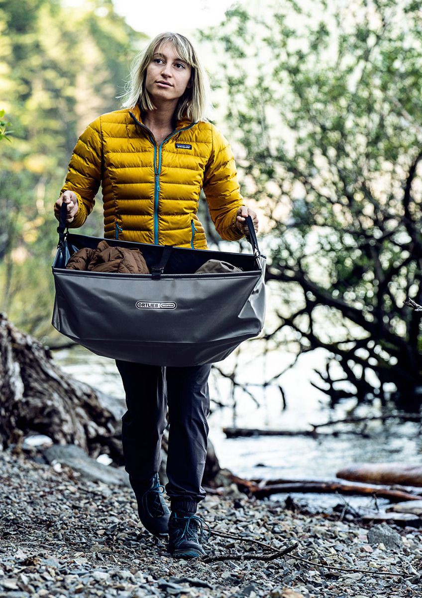 Cuvette pliable 50 L Ortlieb pour chercher et stocker de l'eau au