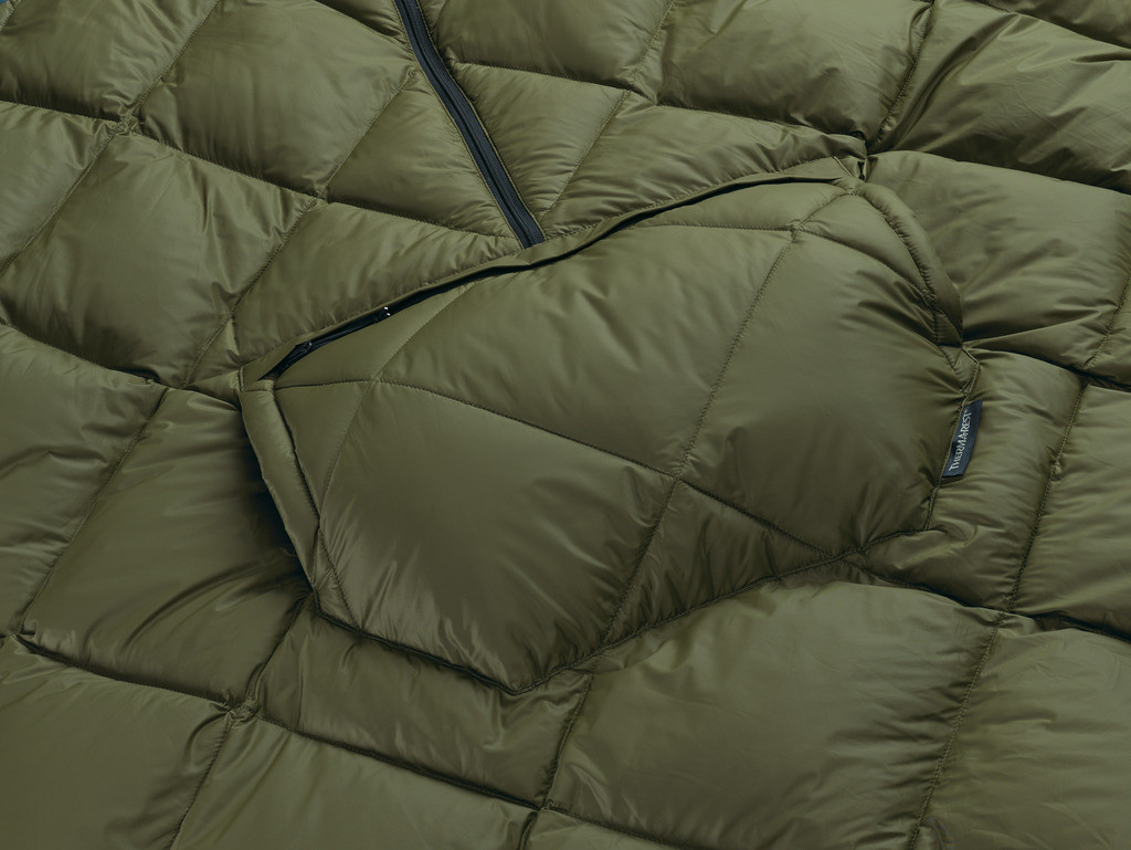 Thermarest Honcho Poncho Down Olive