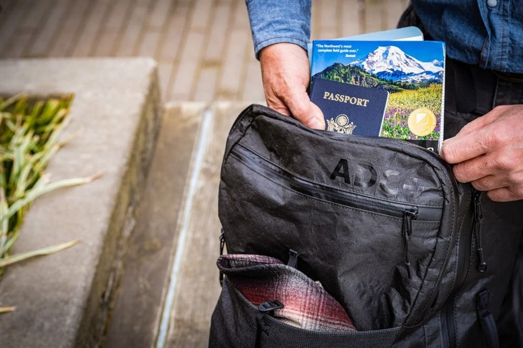 Six Moon Designs All Day Carry Travel 45L