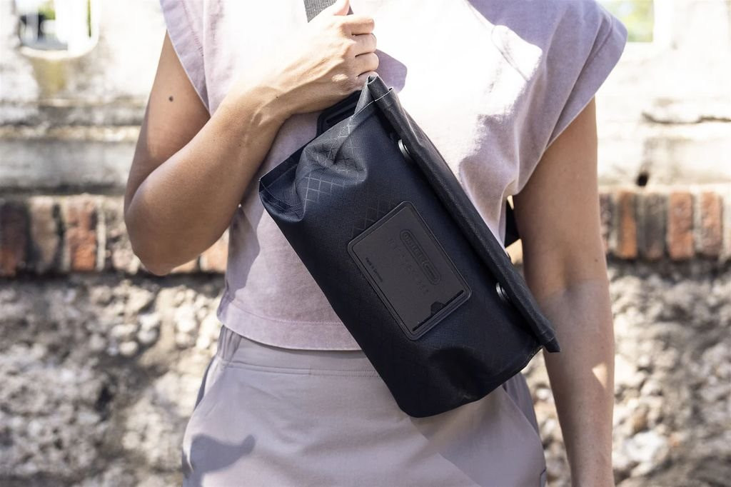 Sacoche de guidon légère et imperméable Ortlieb Sling-Bag Metrosphere - Noir/Black Embossed