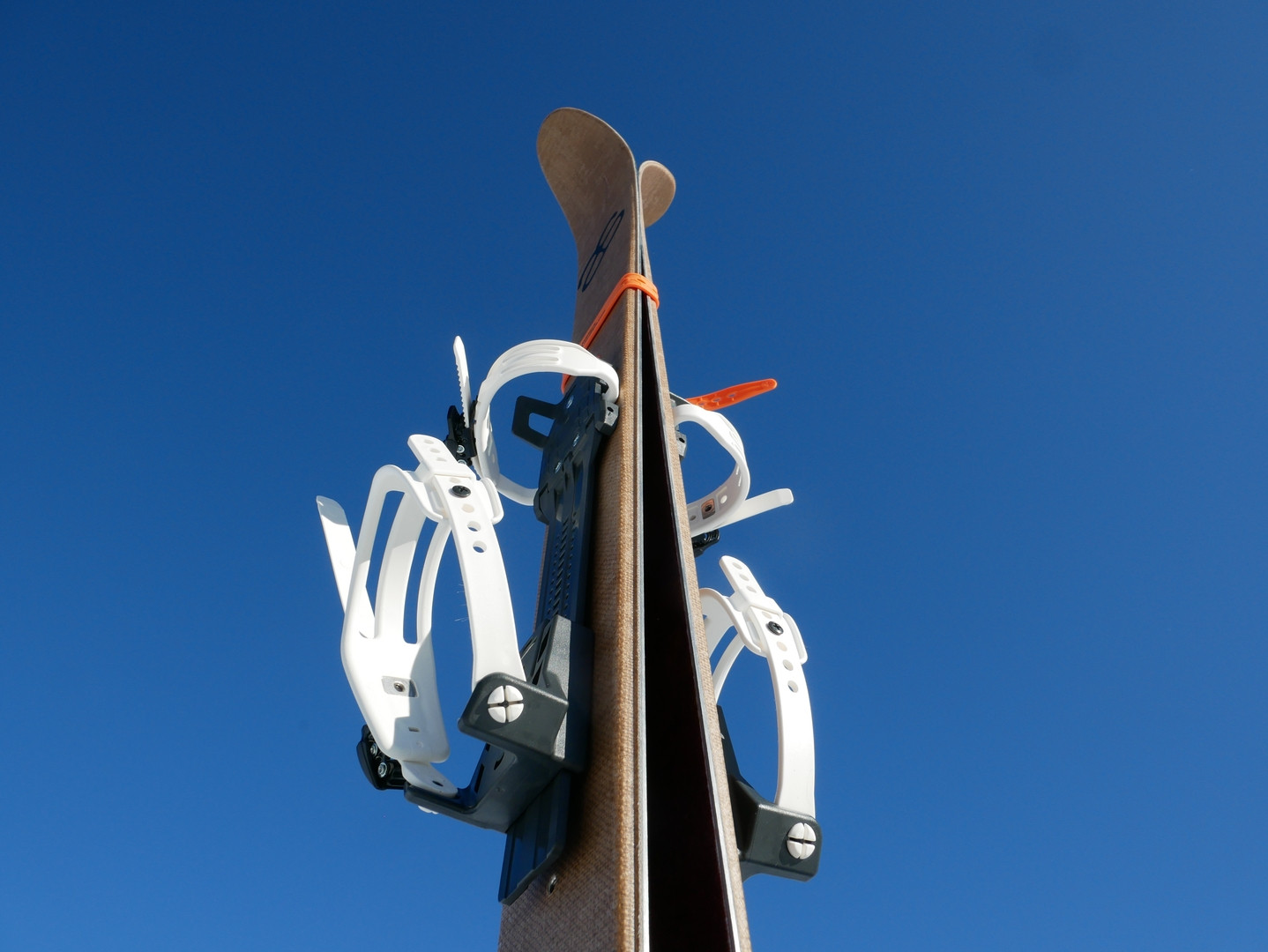 Skis Altai Hok + Fixations OAC EA 2.0