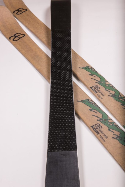 Skis Altai Kom