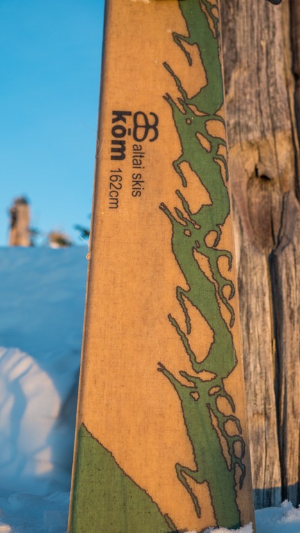 Skis Altai Kom