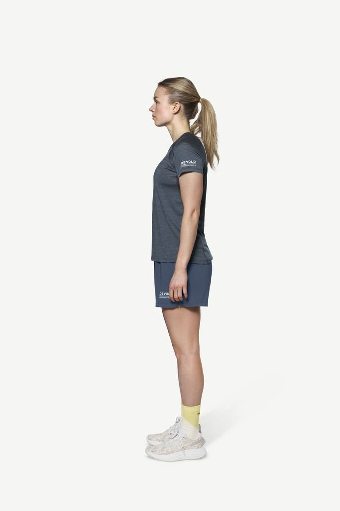 Tee-shirt léger Devold Endurance Merino 130 T-Shirt Woman - Night