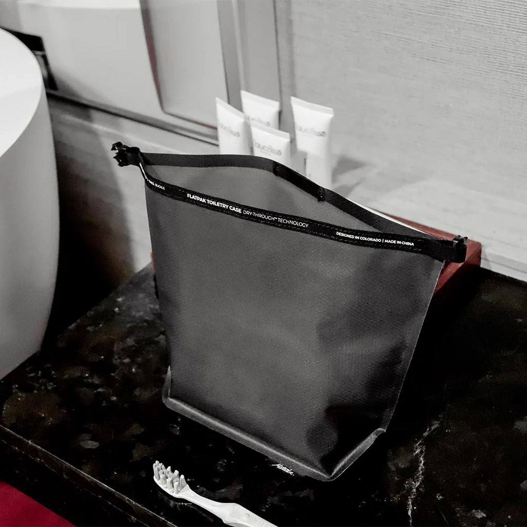 Trousse de toilette ultralégère et imperméable Matador FlatPak Waterproof Toiletry Case - Trousse de toilette ultralégère et étanche Matador Flatpak Waterproof Toiletry Case - Charbon/Charcoal