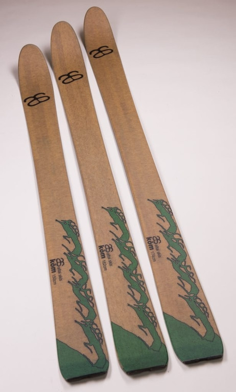 Skis Altai Kom