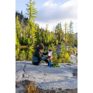 Sawyer Squeeze Filter with Cnoc Premium 2 L Bladder