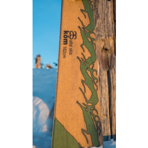Skis Altai Kom