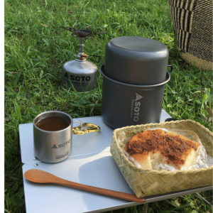 Field Hopper Mini Pop-up Table